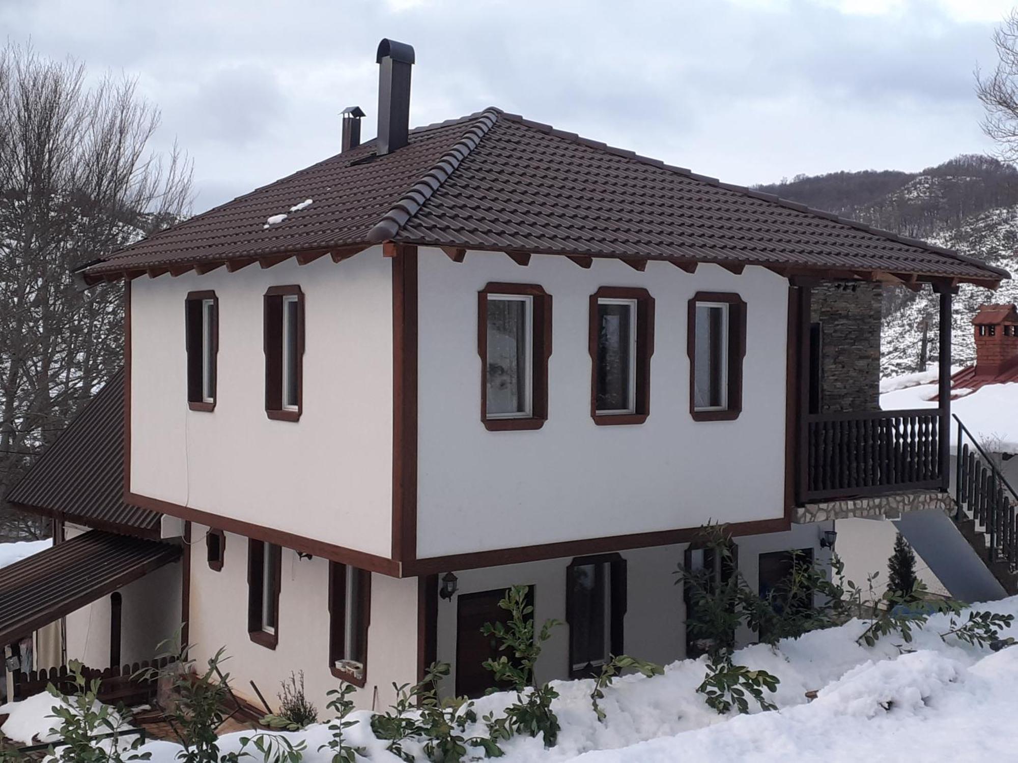 Restaurant And Apartments - T'Ga Za Jug Lazaropole מראה חיצוני תמונה